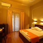 Central Apartment *