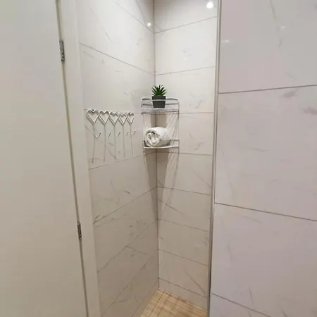 Central Apartment * ルートラキ